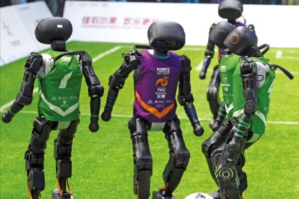 [한국경제] 中서 세계 첫 로봇 축구대회