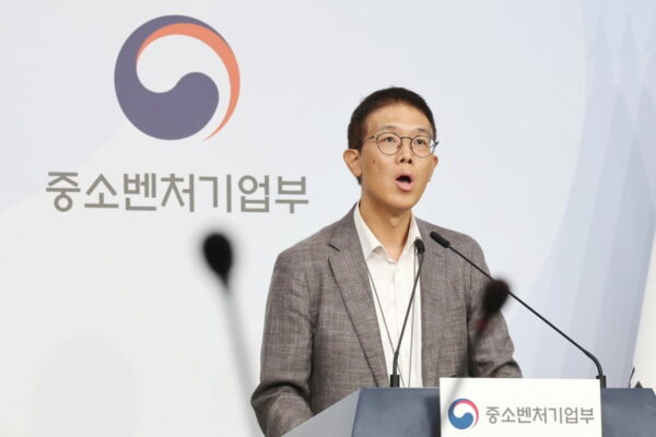 [한국경제] 배달비 30만원에 공과금 50만원까지…소상공인 3대지원 예산 푼다
