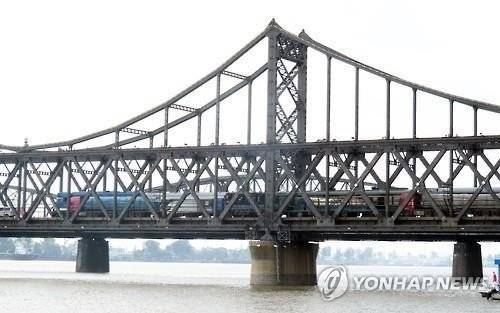 [뉴스] 평양-베이징 여객열차 5년여만에 운행 재개하나…NHK, 북·중 합의 보도