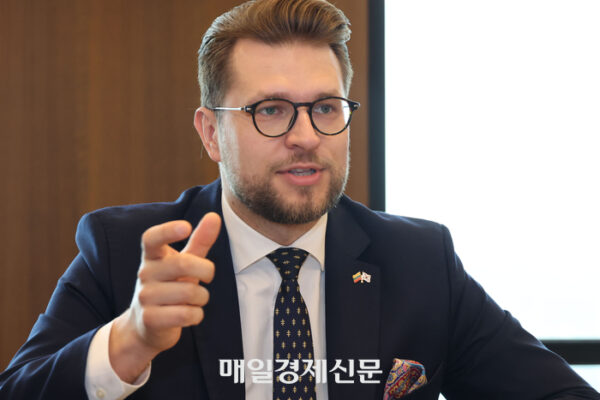 [뉴스] “韓 놀라운 성장, 리투아니아의 귀감···반도체 협력 확대 기대”