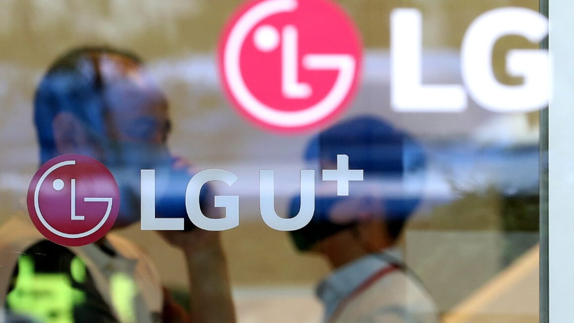 [뉴스] LG유플러스, 첫 분기 영업익 3000억에 활짝