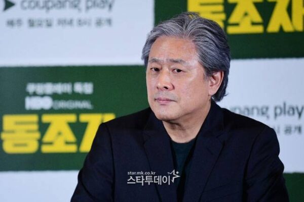 [뉴스] 박찬욱 미국 작가조합 제명…“파업 기간 규정 위반”