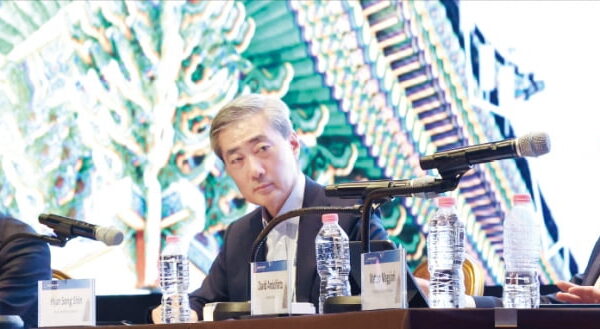 [뉴스] 신현송 이코노미스트 원화 스테이블코인 도입해도 달러 코인 수요 못막아