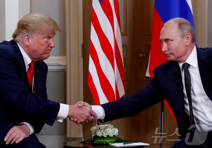 [뉴스] “힘 없는 우크라 대접해 줄 리가”…미국·러시아 양자회담 못박은 트럼프