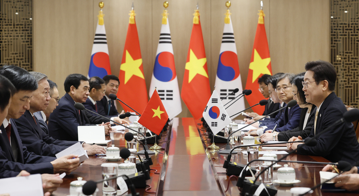 [뉴스] 반도체·AI·전기차…미래기술 키우는 베트남, 국내 기업엔 ‘기회의 땅’