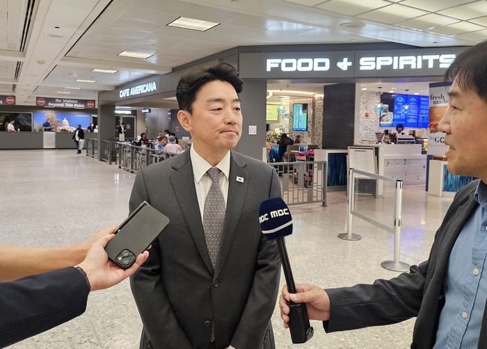 [뉴스] “총력 다한다고 이해해달라”…‘회담 난관 봉착?’ 질문에 방미 강훈식 비서실장 답변이
