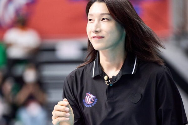 [뉴스] 은퇴 김연경, 감독 새 출발…프로팀 제8구단 창단 목표