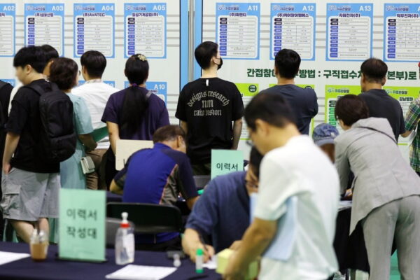 [뉴스] 연금만으로 못 살아…고령층 경제활동인구 1000만명 돌파