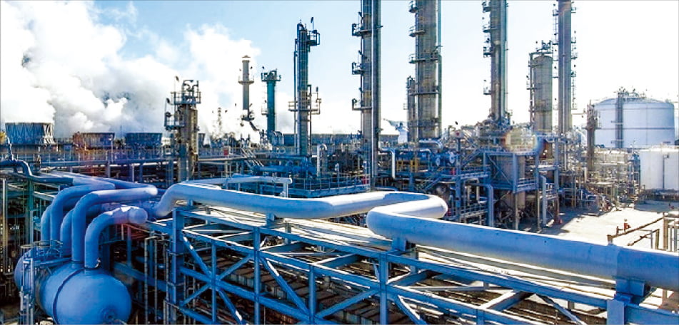 [뉴스] 정부, 20일 산경장서 석유화학 구조 재편 확정 발표