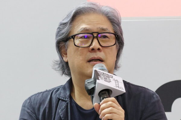 [뉴스] 박찬욱, 미국 작가조합서 제명…파업 기간 규정 위반