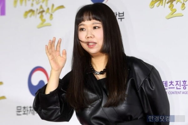 [뉴스] 홍현희 밴드인줄 알고 샀더니…결제한 돈 해외로 빠져나갔다