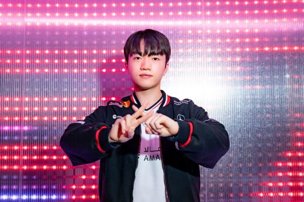 [뉴스] 한화생명 만나는 T1, 레전드 올킬’ 도전한다