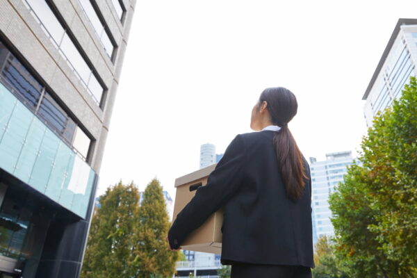 [뉴스] 낮은 연봉에 이직 결심…직장인 1만명, 회사 선택은 반전