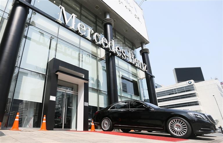 [뉴스] 한국인들 벤츠 사랑 어디 갔나…한 달새 판매량 1500대 줄었다