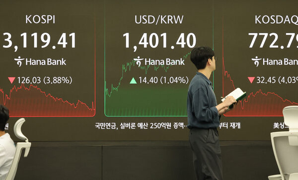 [뉴스] “외국인, 사자” 지난달 코스피 6조 쇼핑, 17개월만 최대…절반이 삼성전자