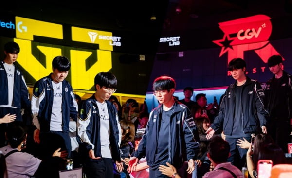 [뉴스] 7연속 젠지냐, 7년만의 KT냐…LCK 결승 갈 팀은?