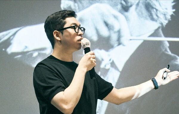 [뉴스] 빈필과 지휘자 틸레만…올해 세계 클래식계 최강 조합