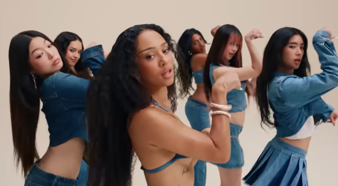 [뉴스] 방시혁 회심작 청바지 광고 대박 났는데…하이브 미래는?