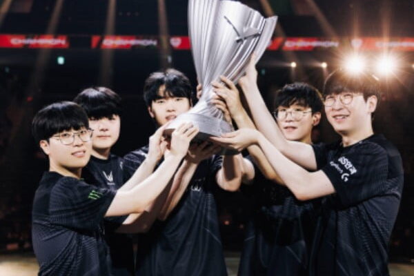 [뉴스] 정규시즌 1위 젠지, 결국 LCK 하늘에 섰다