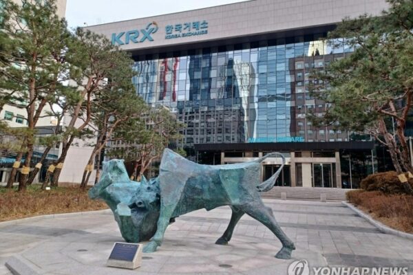 [뉴스] [속보] 코스피 3402 터치···외국인 3000억 순매도