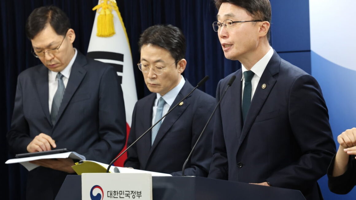 [뉴스] KT, 서버 침해 사흘 뒤에야 신고…늑장 신고 논란