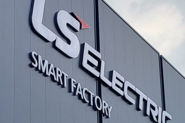 [뉴스] “LS ELECTRIC, 미국 시장서 존재감 부각…실적 영향 제한적”