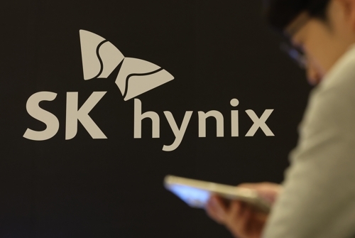 [뉴스] “SK하이닉스, HBM 불확실성 완화 속 범용 반도체 지원 동반”