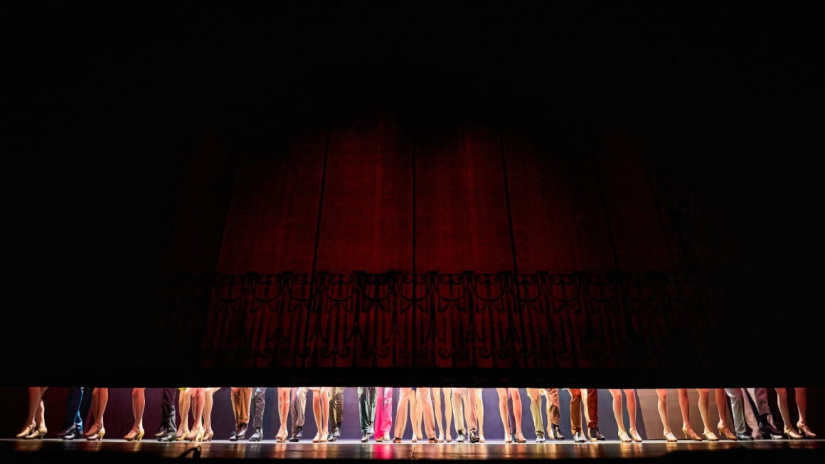 [뉴스] 타다다닥 31인 발소리에 전율…브로드웨이 42번가 숨은 주역