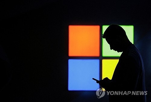 [뉴스] “제발 출국 좀 하지마”…월가도 실리콘밸리도 비자 사태에 ‘멘붕’