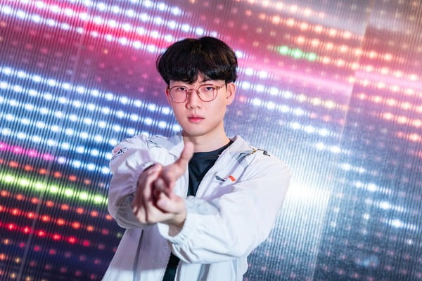 [뉴스] KT 승리에 T1·한화생명 비상…이긴 팀만 월즈 확정