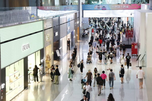 [뉴스] 법원 인천공항, 신라·신세계免 임대료 25~27% 낮춰라