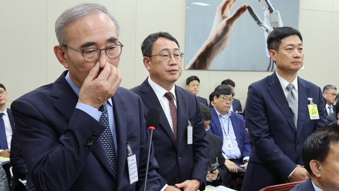 [뉴스] 일제히 국감장 불려나온 이통3사 CEO…보안 문제로 질타