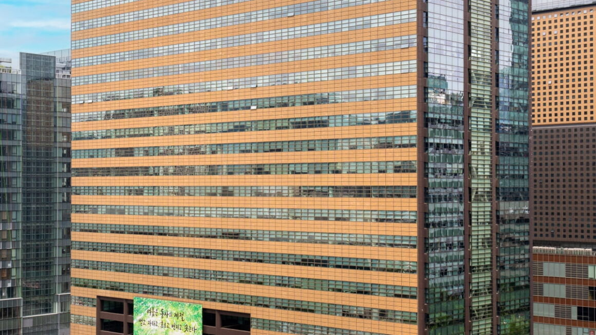 [뉴스] 교보생명 평생안심신탁 출시 한 달만 100건 돌파…172조 치매머니 해결 앞장