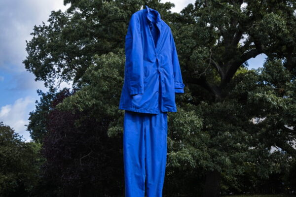 [뉴스] 아트페어가 기후 위기 주범? 판매가 10% 기부 새판 짜는 프리즈