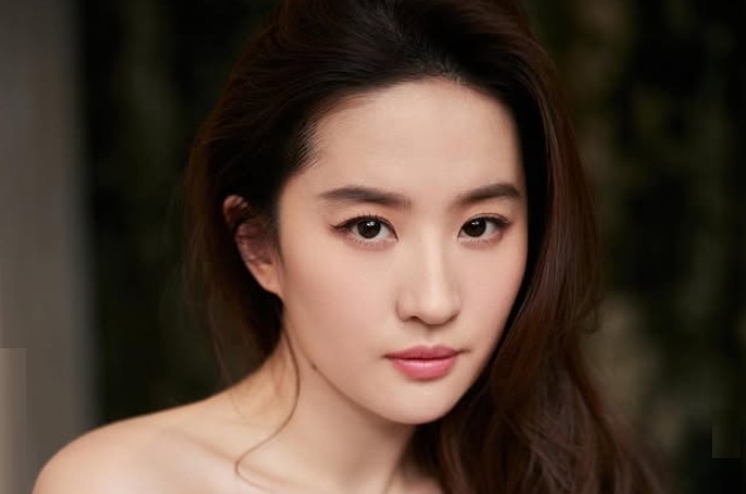 [뉴스] 中유명 여배우 조회수 터졌다…중국서 난리난 3분짜리 영상의 정체