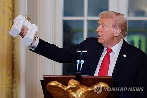 [뉴스] 트럼프 “인도, 러 원유수입 끊을것”…한·중·일에 제재동참 압박 불보듯