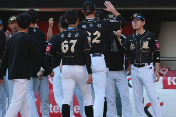 [뉴스] KBO 가을 야구 막차 주인공, 마지막 144번째 경기서 가려진다