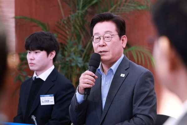 [뉴스] 李 대통령 게임은 중독 아니다…업계 10년 묵은 편견 깨져