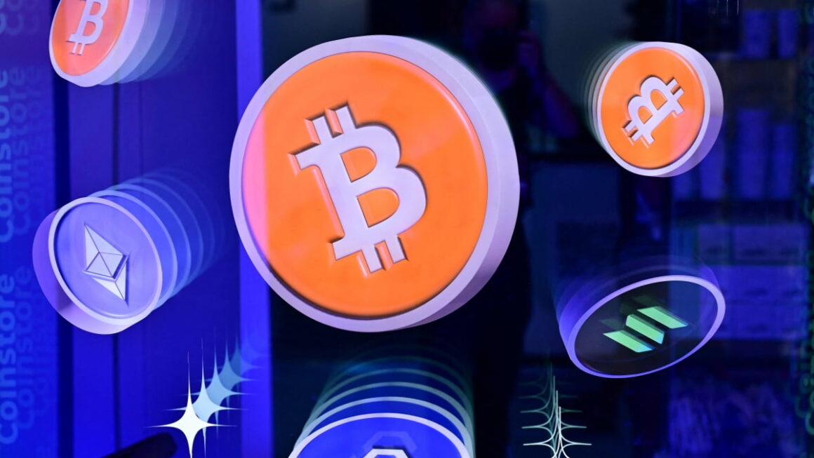 [뉴스] 비트코인 하락에 최대 비트코인 ETF서 하루새 5억달러 인출