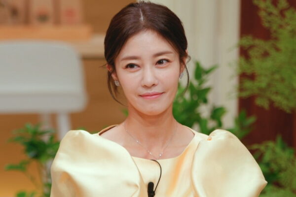 [뉴스] 미용사 된 이지현, 난치병 진단 고백…뜻밖의 근황에 깜짝