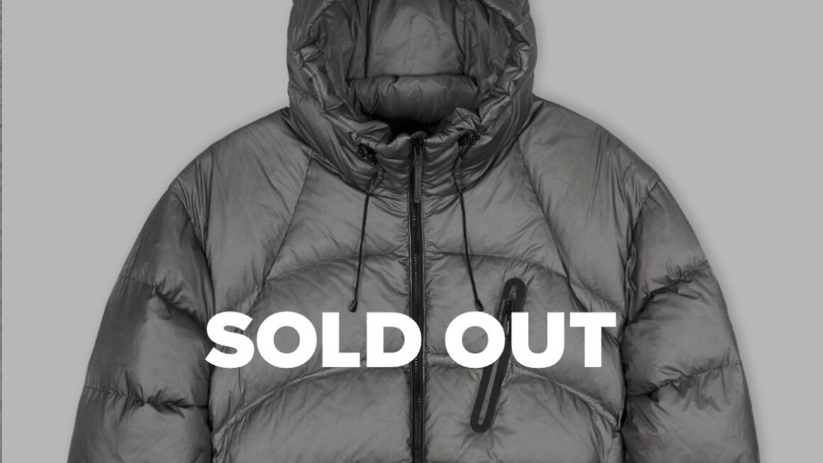 [뉴스] 아, 또 늦었네 1분 만에 품절…SNS서 난리 난 패딩 정체
