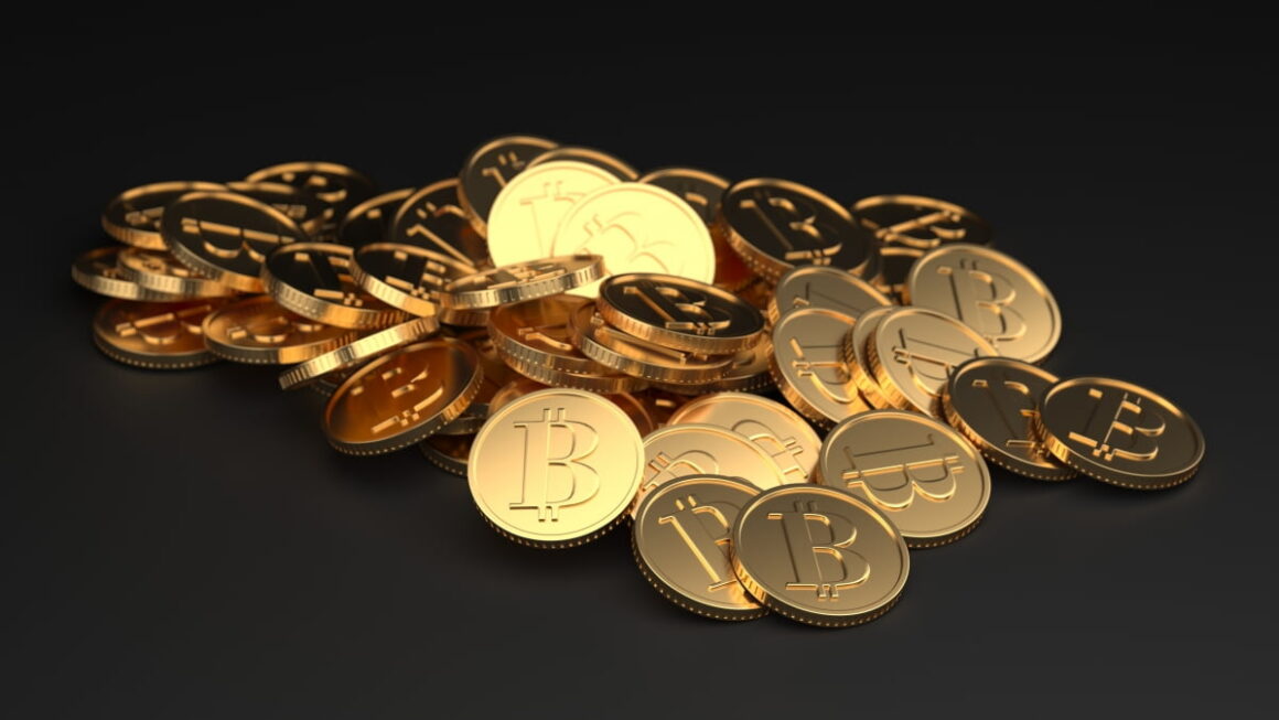 [뉴스] 비트코인, 10만달러 붕괴…이와중의 오르는 토큰은 왜?