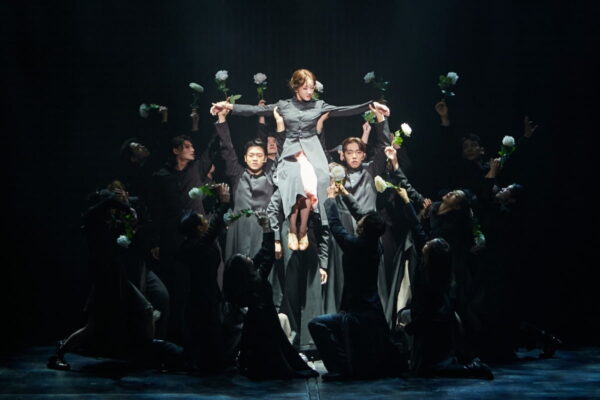 [뉴스] 야망과 사랑 사이 그녀의 진심은?…뮤지컬 에비타