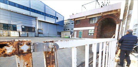 [뉴스] 좀비기업 퇴출 더딘 탓에…GDP 0.5% 놓쳤다