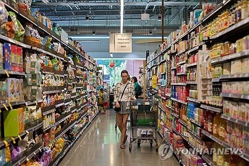 [뉴스] “관세 부담에도 지출 이어가네”…미국 9월 소매판매 전월대비 0.2%↑