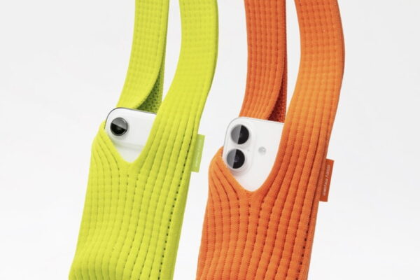 [뉴스] 다이소 2000원짜리 같다 말 많던 33만원 아이폰 케이스 완판