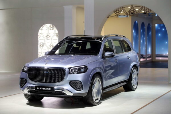 [뉴스] 나도 부잣집 사모님 된 기분…3억짜리 SUV 뭐길래