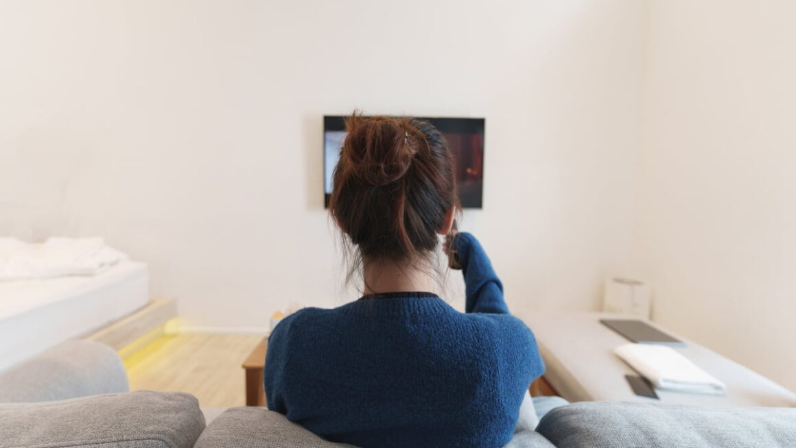 [뉴스] OTT에 푹 빠진 한국인…넷플릭스 다음으로 티빙 찾았다