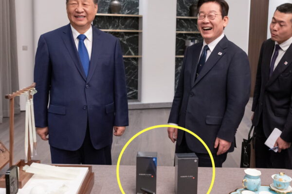 [뉴스] 갤럭시보다 디테일 살아있다…시진핑 선물 샤오미15 울트라 평가