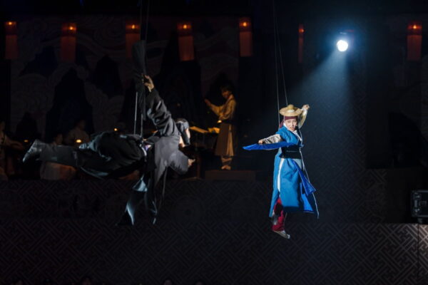 [뉴스] 쏘니, 사자보이즈까지 합세…현대판 마당놀이의 정수 홍길동이 온다’